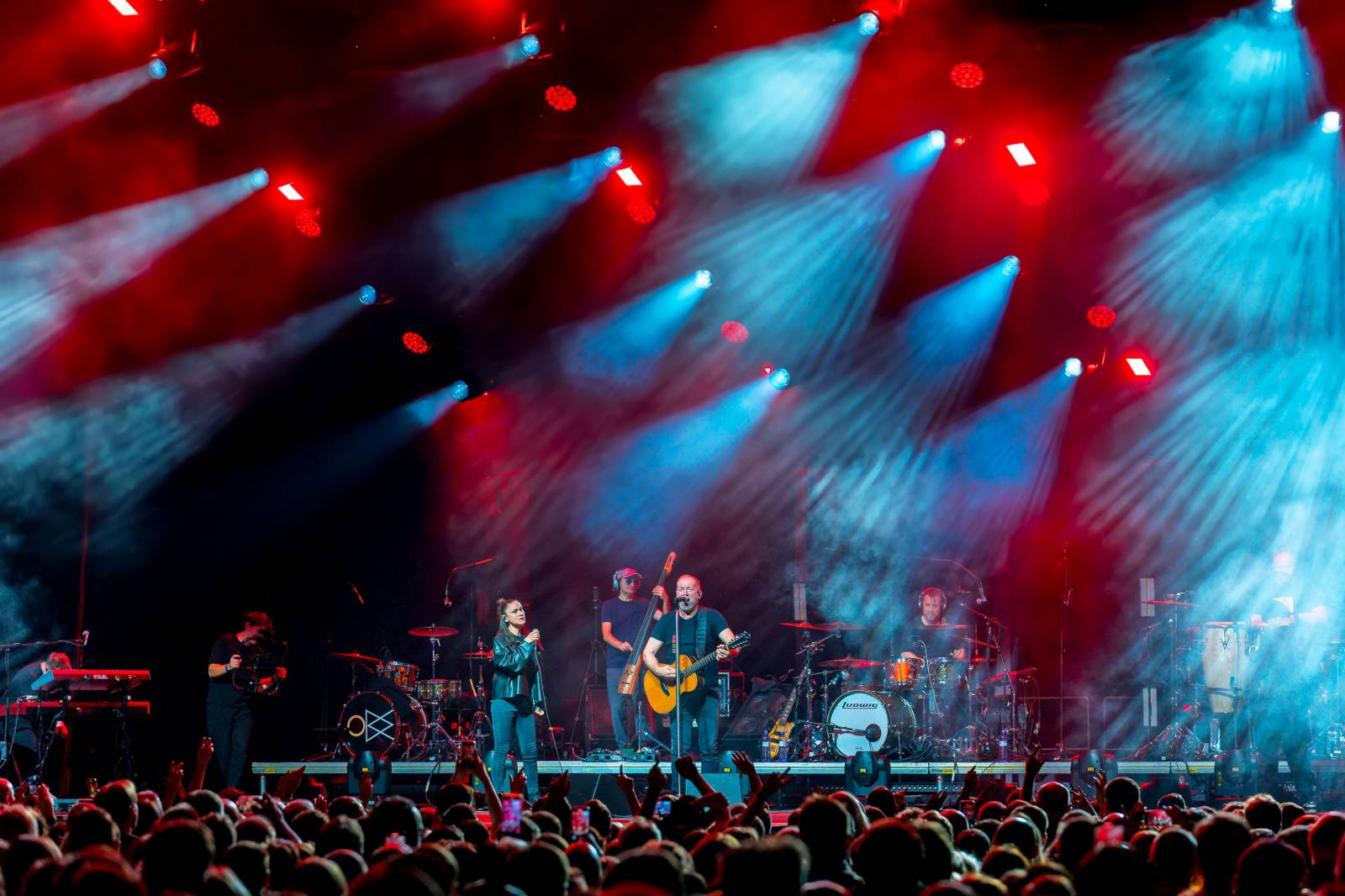 David Koller v Praze navodil vánoční atmosféru, do Fora Karlín si pozval Bena Cristovao a Lenku Dusilovou