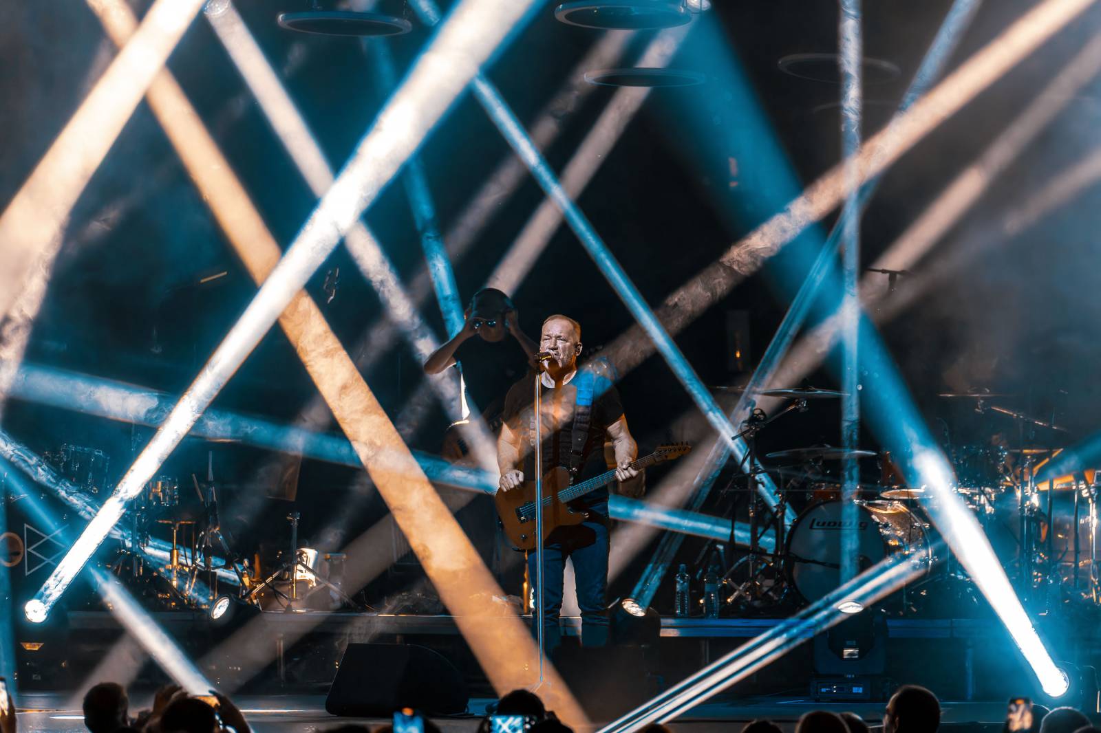 David Koller v Praze navodil vánoční atmosféru, do Fora Karlín si pozval Bena Cristovao a Lenku Dusilovou