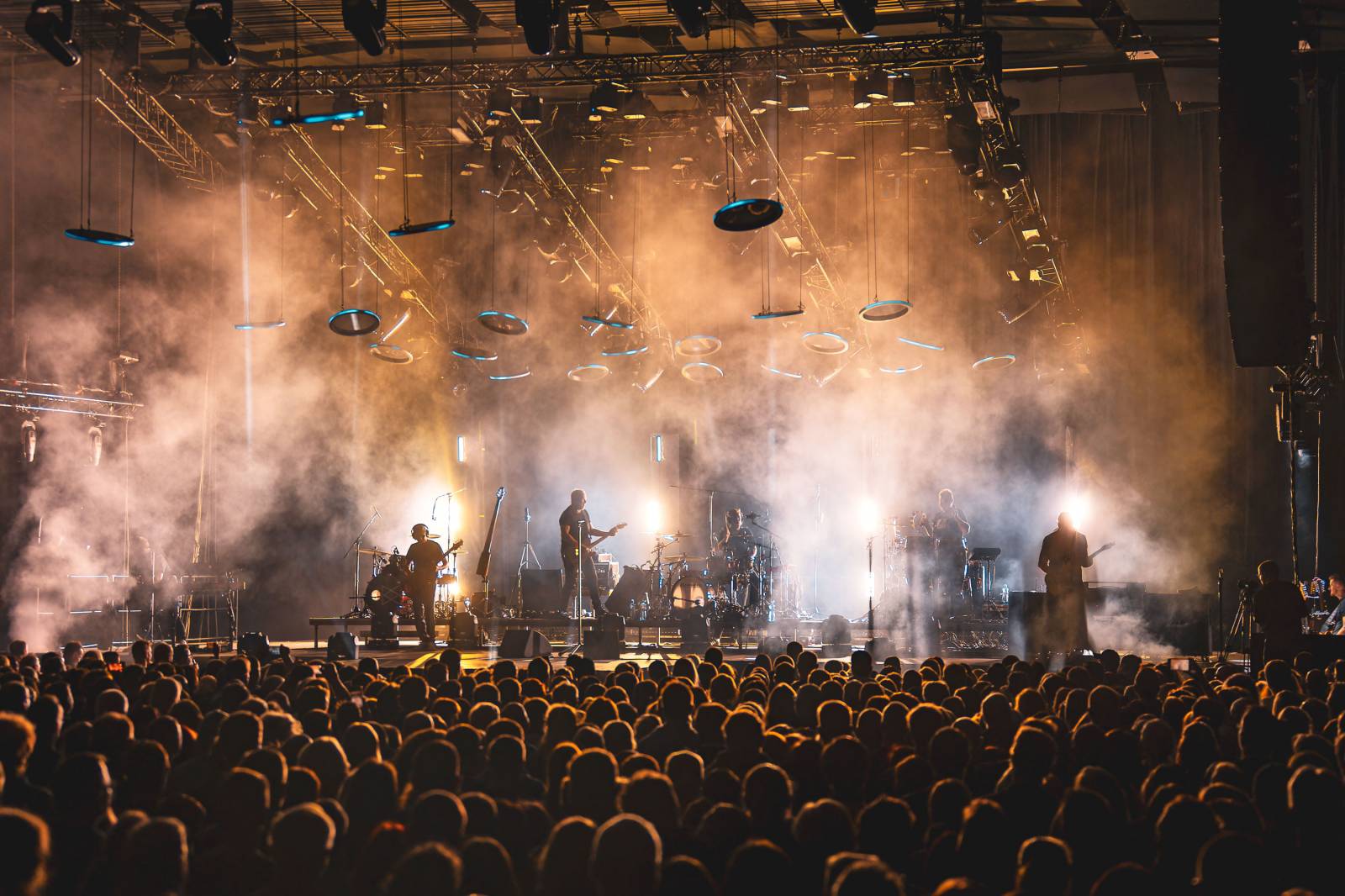 David Koller v Praze navodil vánoční atmosféru, do Fora Karlín si pozval Bena Cristovao a Lenku Dusilovou