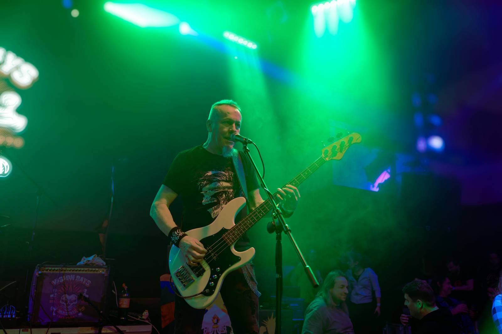 Visací zámek odehrál v Lucerna Music Baru poslední koncert letošního roku, oslavil jím 42 let na scéně