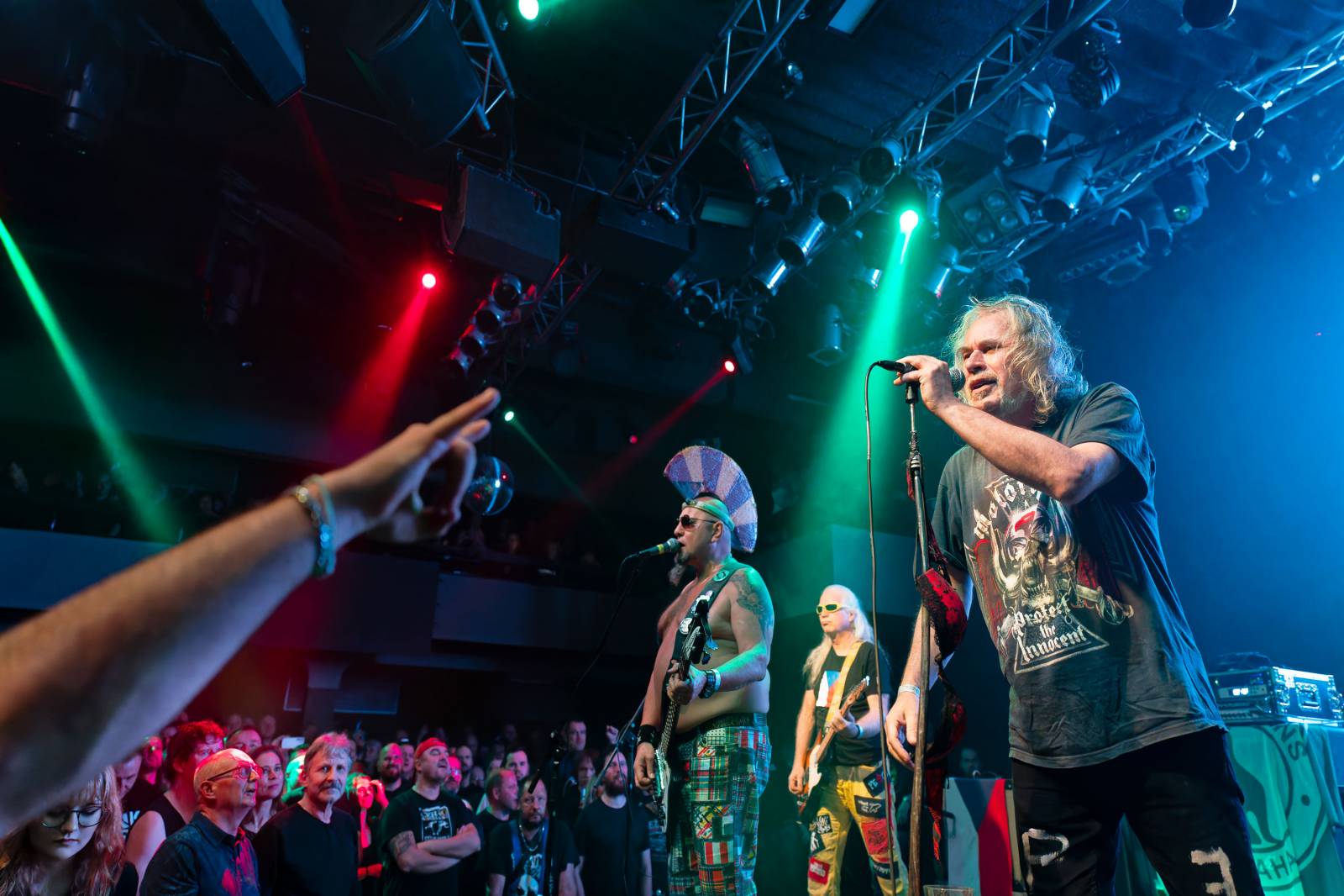 Visací zámek odehrál v Lucerna Music Baru poslední koncert letošního roku, oslavil jím 42 let na scéně