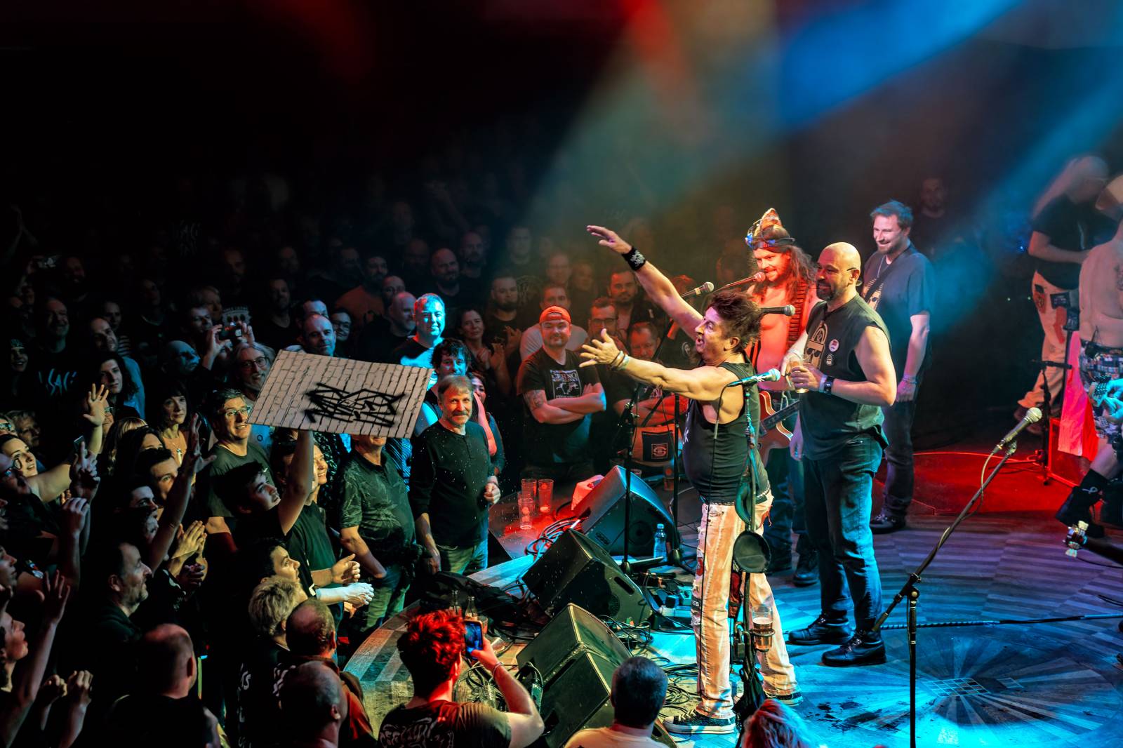 Visací zámek odehrál v Lucerna Music Baru poslední koncert letošního roku, oslavil jím 42 let na scéně