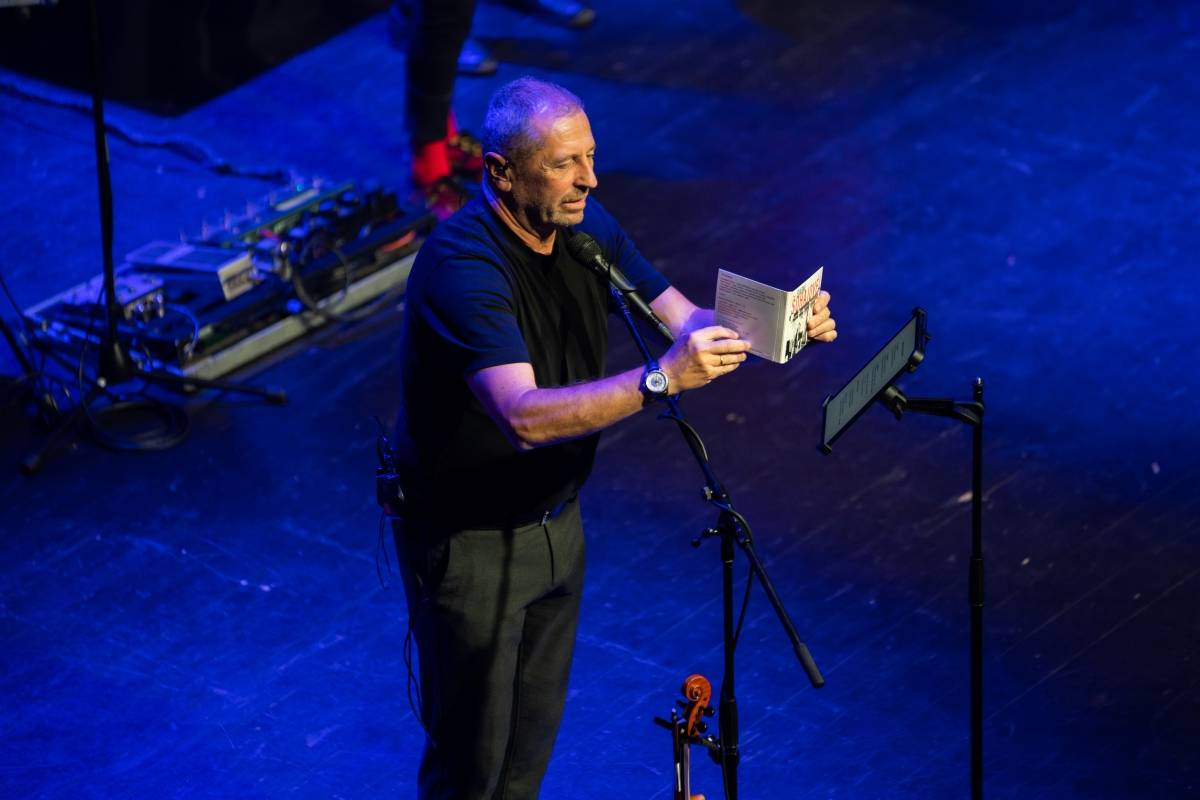 Čechomor zavítal s vánočním turné do Brna, doprovodila ho cimbalistka Anna Jagošová