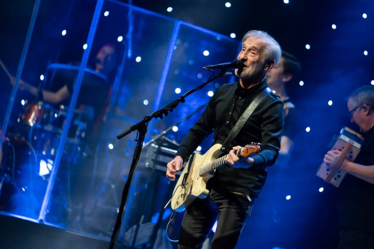 Čechomor zavítal s vánočním turné do Brna, doprovodila ho cimbalistka Anna Jagošová