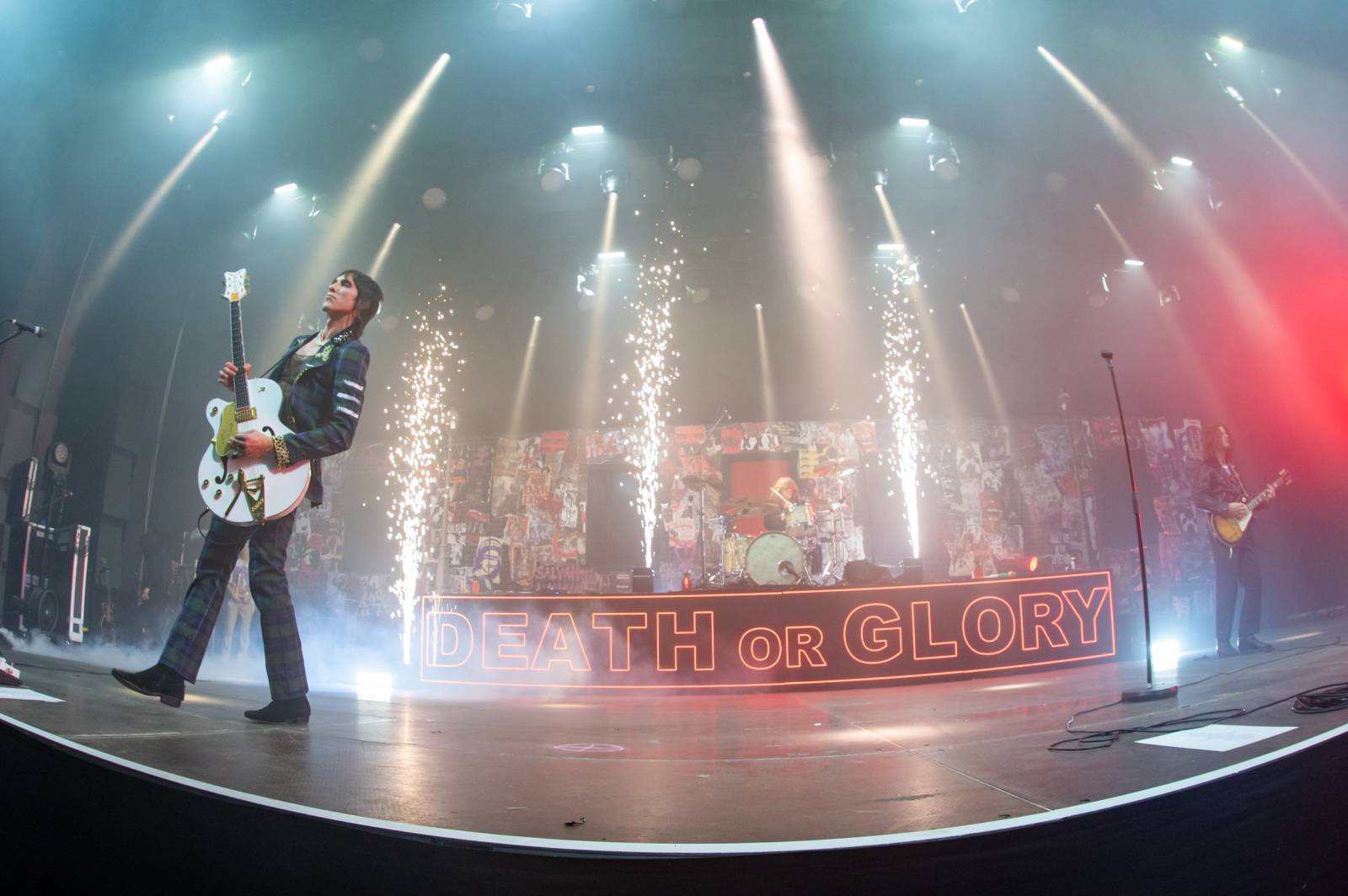 Palaye Royale rozbouřili Forum Karlín. V Praze jsme doma, hlásali