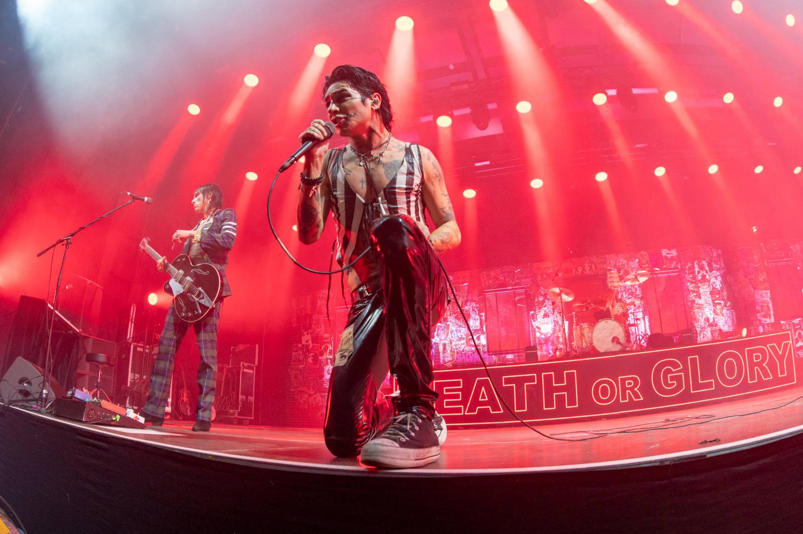 Palaye Royale rozbouřili Forum Karlín. V Praze jsme doma, hlásali