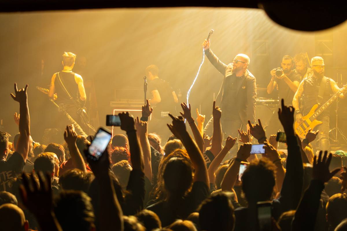 Cocotte Minute se loučí s turné k albu Best Off Kha, do Paláce Akropolis si pozvali Vojtaana a Thoma Frödeho