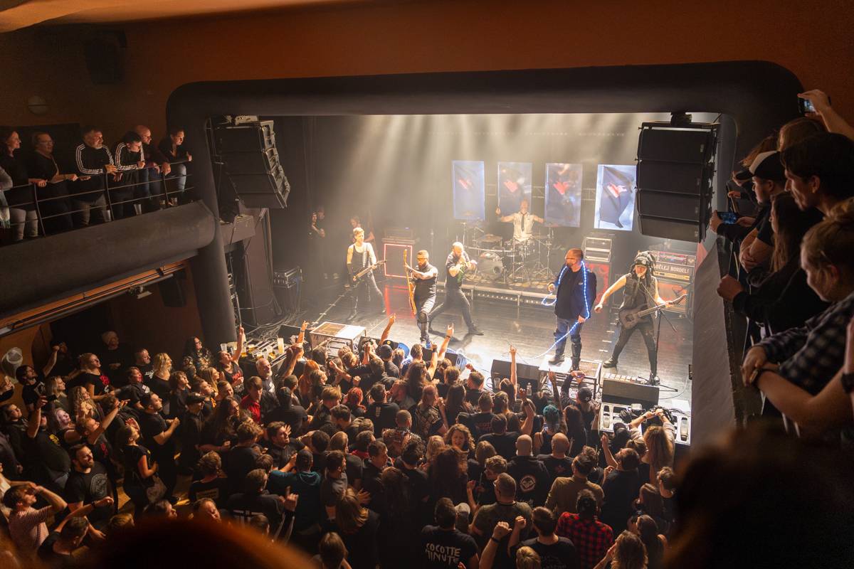 Cocotte Minute se loučí s turné k albu Best Off Kha, do Paláce Akropolis si pozvali Vojtaana a Thoma Frödeho