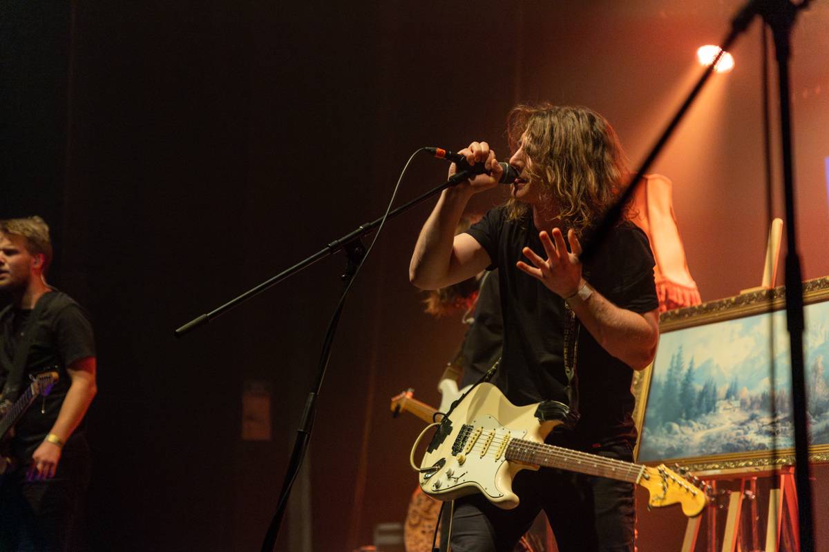 Cocotte Minute se loučí s turné k albu Best Off Kha, do Paláce Akropolis si pozvali Vojtaana a Thoma Frödeho