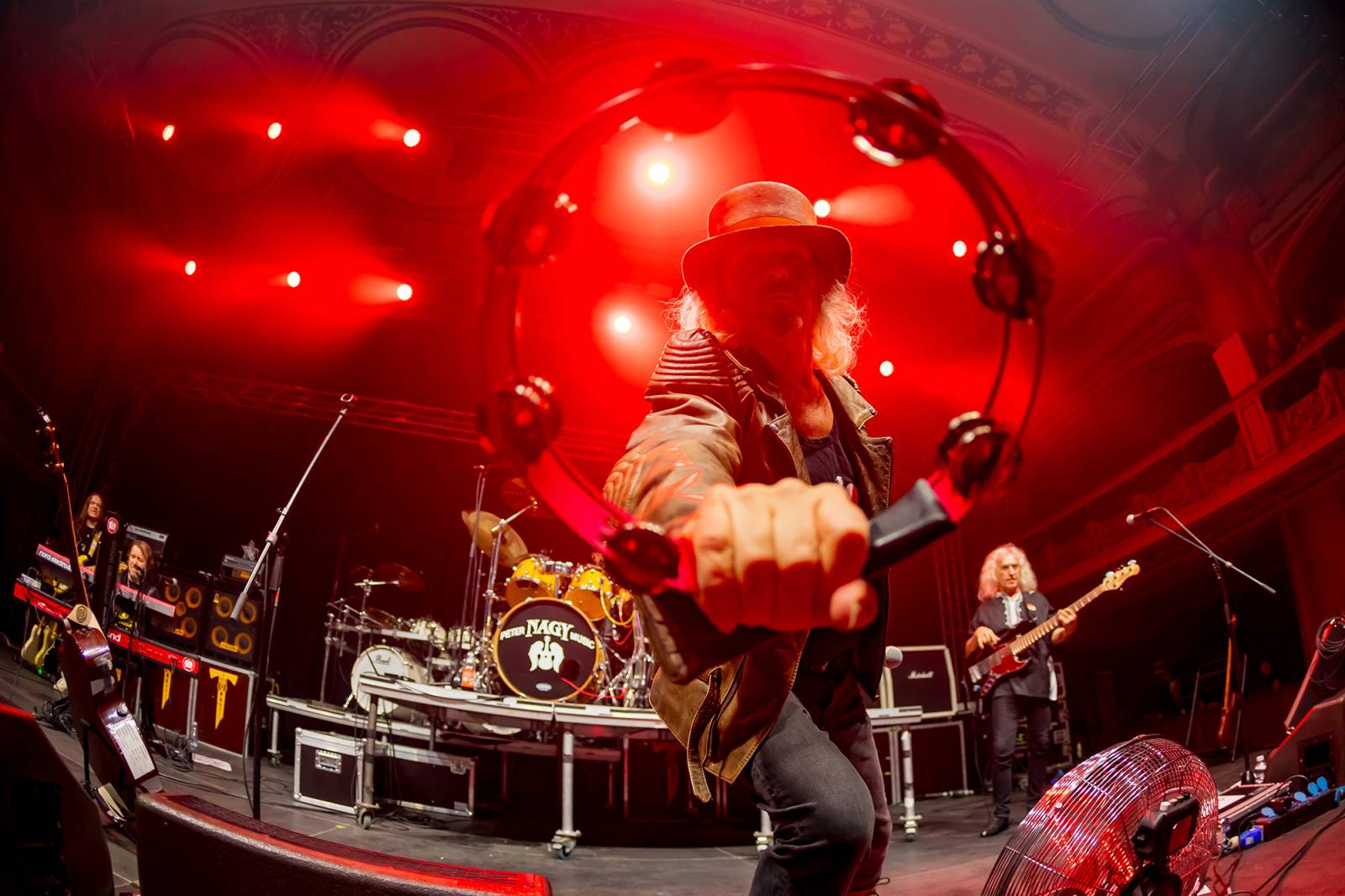 Vánoce po Slovensku. Tublatanka a Peter Nagy rozezpívali svými hity pražskou Lucernu