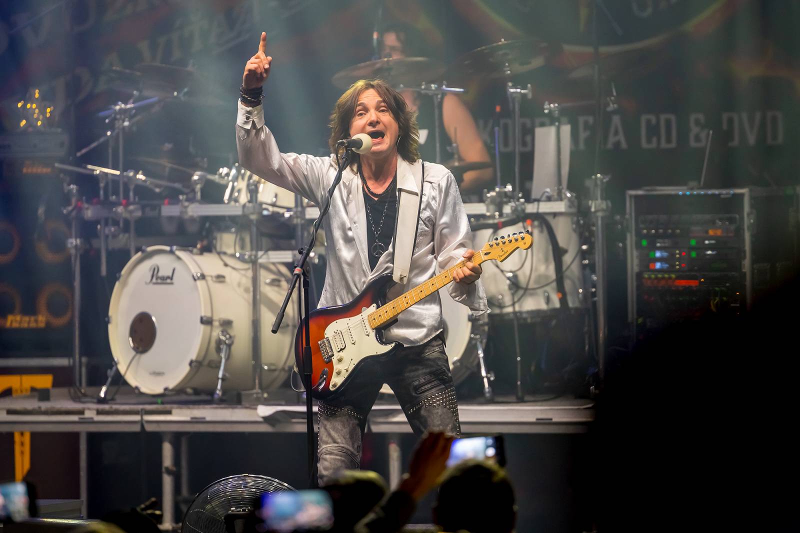 Vánoce po Slovensku. Tublatanka a Peter Nagy rozezpívali svými hity pražskou Lucernu