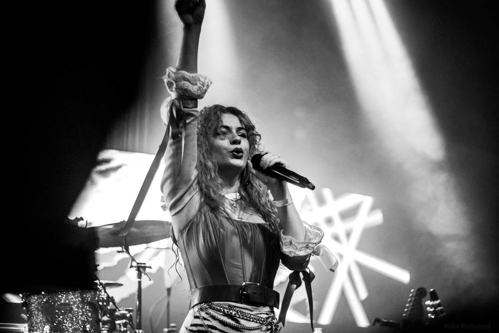 MYDY měli v Lucerna Music Baru energie na rozdávání, roztančili celý klub