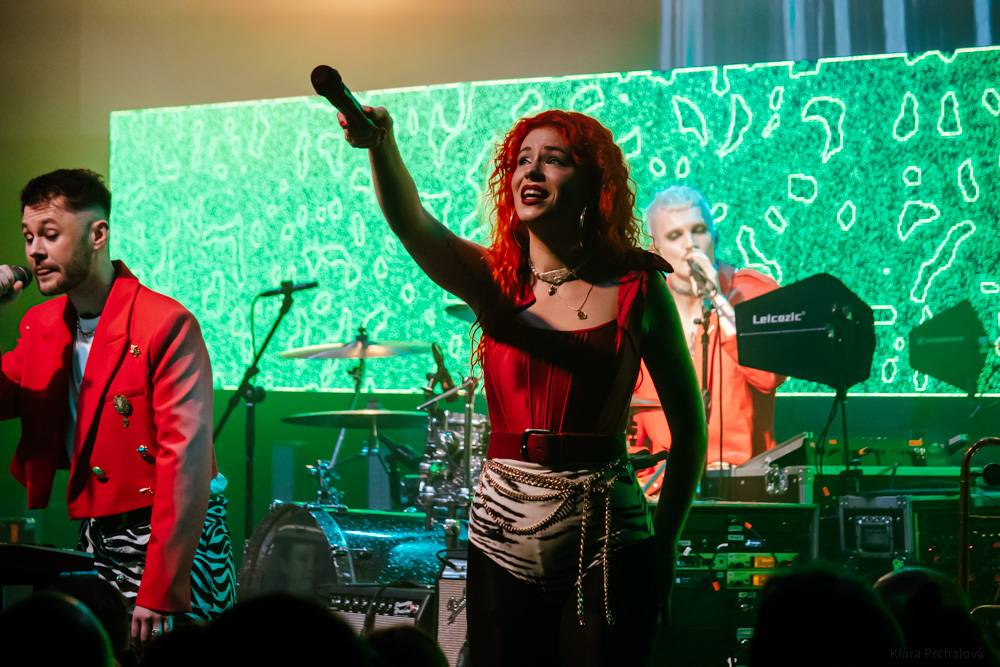 MYDY měli v Lucerna Music Baru energie na rozdávání, roztančili celý klub