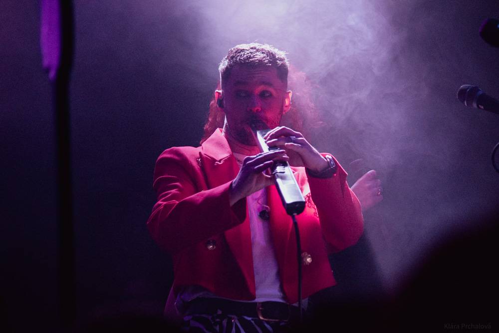 MYDY měli v Lucerna Music Baru energie na rozdávání, roztančili celý klub