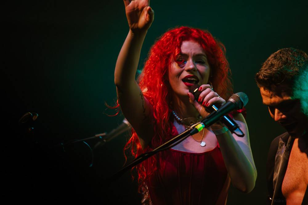 MYDY měli v Lucerna Music Baru energie na rozdávání, roztančili celý klub