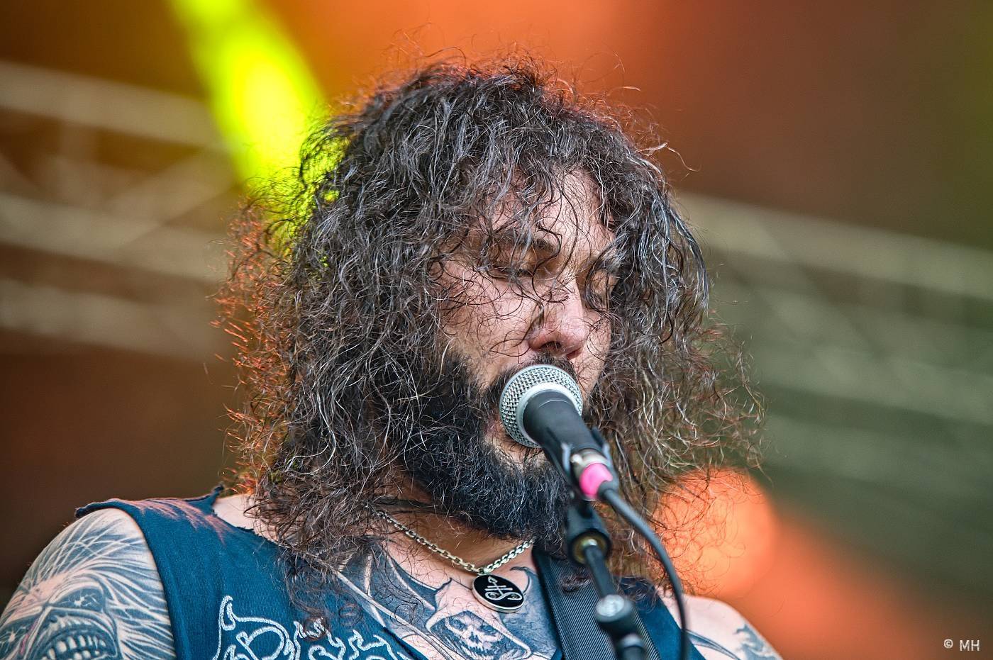 Rok 2024 objektivem fotografů | Martin Hanáček zachytil Metalfest, Pekelný ostrov i koncerty Tří sester, Visacího zámku či The Fialky