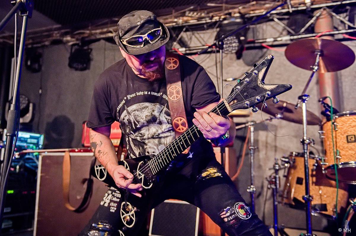 Rok 2024 objektivem fotografů | Martin Hanáček zachytil Metalfest, Pekelný ostrov i koncerty Tří sester, Visacího zámku či The Fialky
