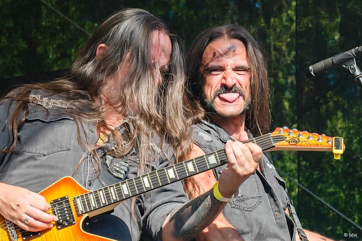 Rok 2024 objektivem fotografů | Martin Hanáček zachytil Metalfest, Pekelný ostrov i koncerty Tří sester, Visacího zámku či The Fialky