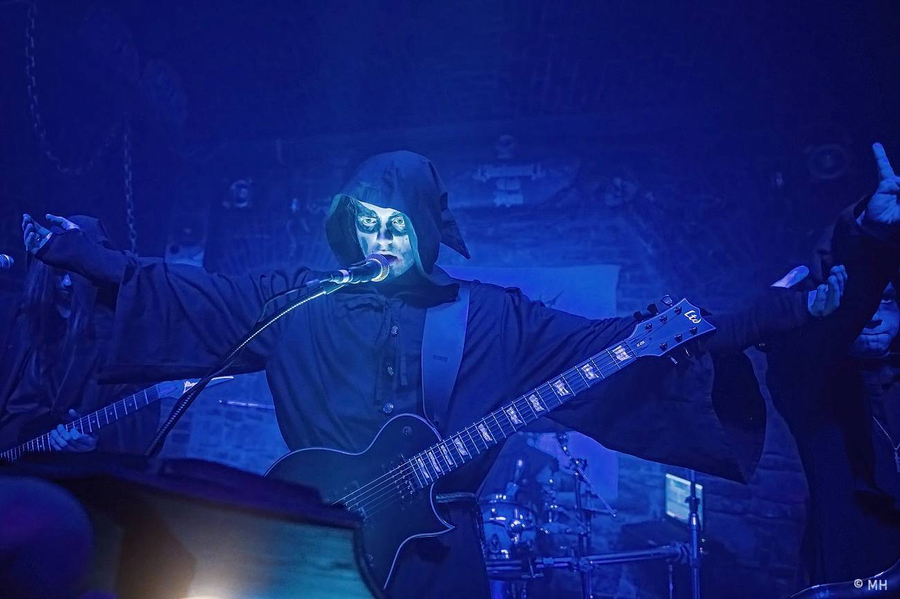 Rok 2024 objektivem fotografů | Martin Hanáček zachytil Metalfest, Pekelný ostrov i koncerty Tří sester, Visacího zámku či The Fialky