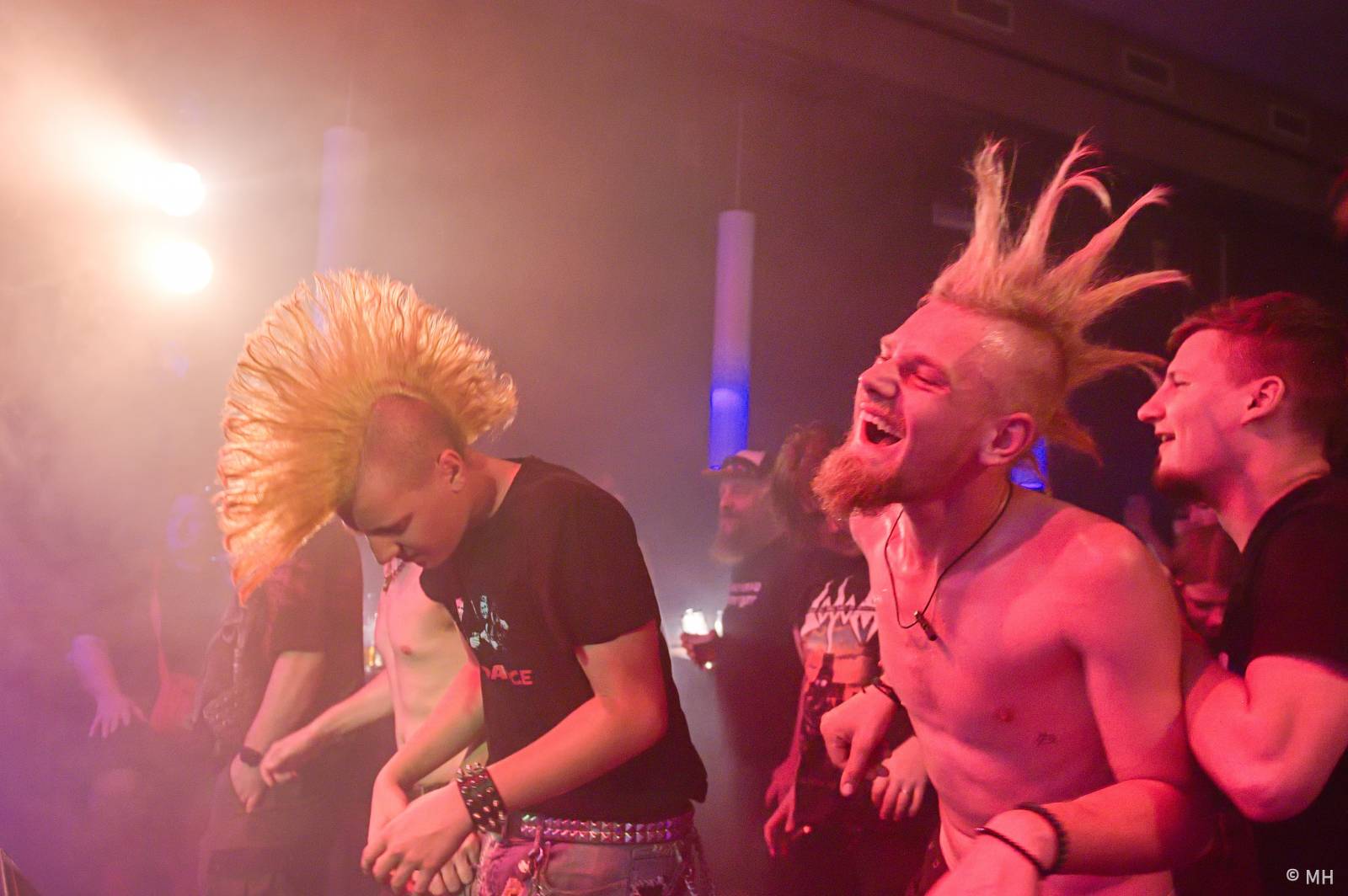 Rok 2024 objektivem fotografů | Martin Hanáček zachytil Metalfest, Pekelný ostrov i koncerty Tří sester, Visacího zámku či The Fialky