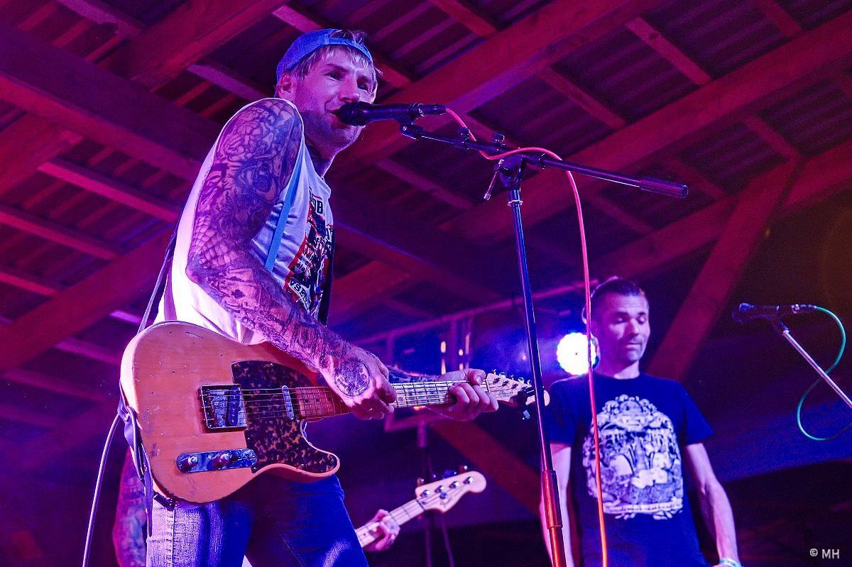 Rok 2024 objektivem fotografů | Martin Hanáček zachytil Metalfest, Pekelný ostrov i koncerty Tří sester, Visacího zámku či The Fialky