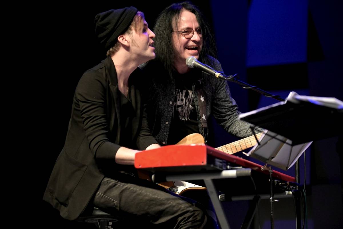 Michal Prokop zpříjemnil vyprodanému Foru Karlín svými písněmi předvánoční čas