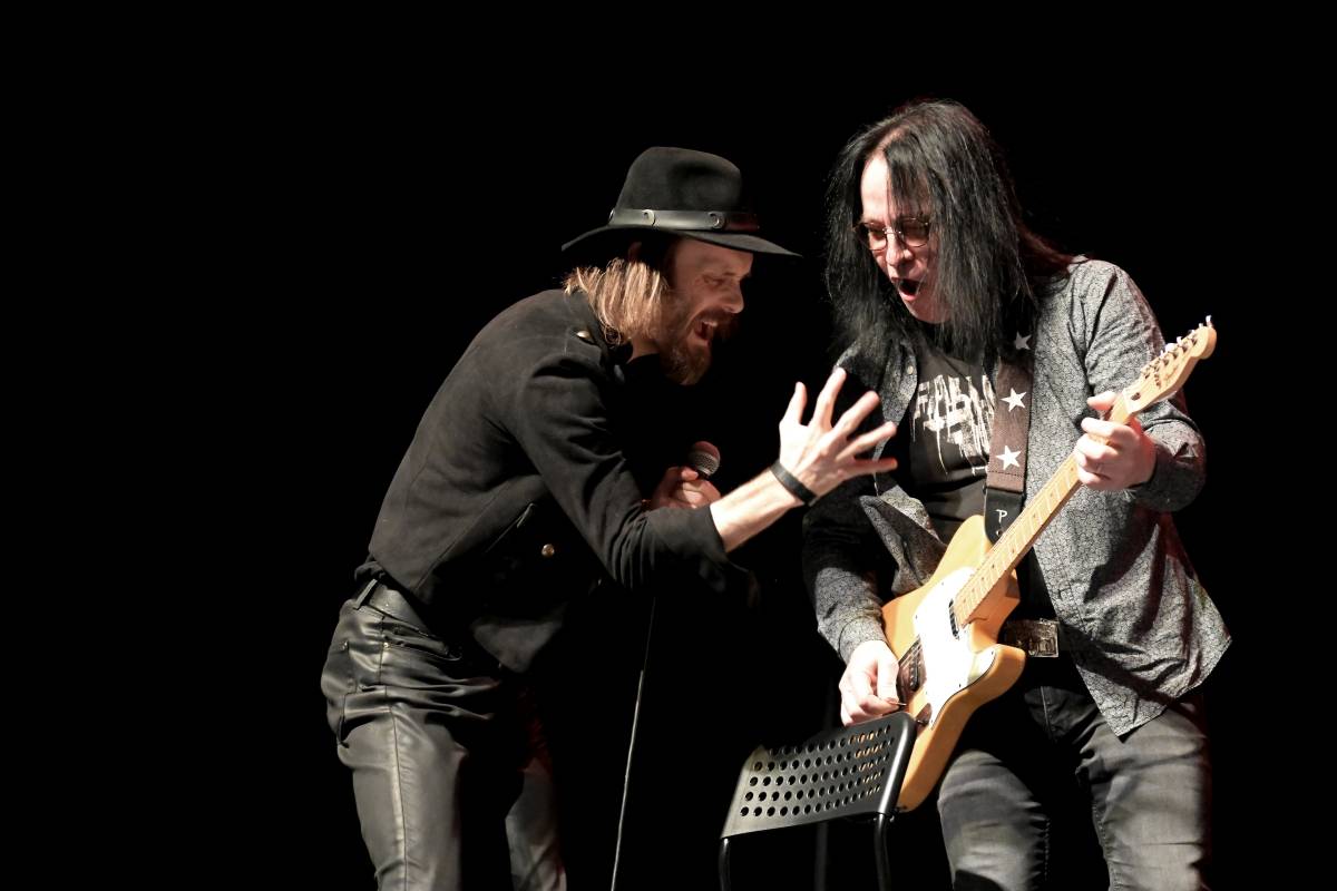 Michal Prokop zpříjemnil vyprodanému Foru Karlín svými písněmi předvánoční čas