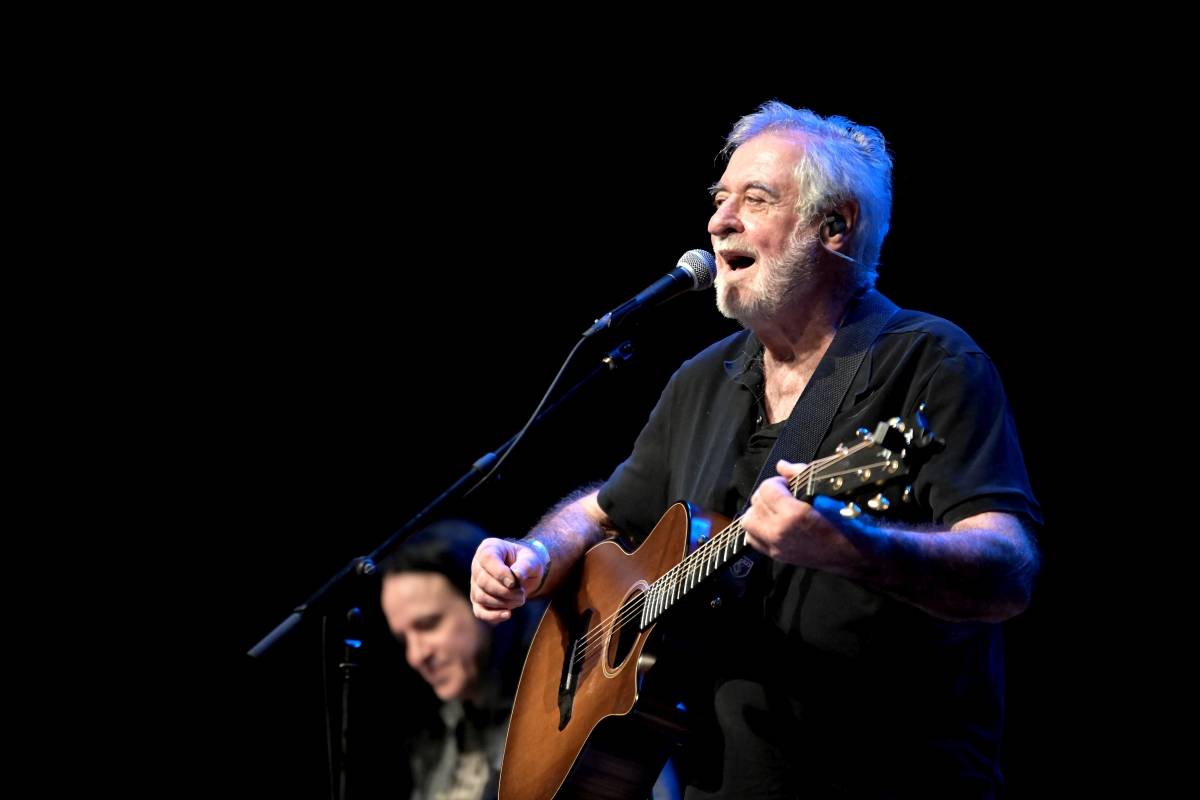 Michal Prokop zpříjemnil vyprodanému Foru Karlín svými písněmi předvánoční čas