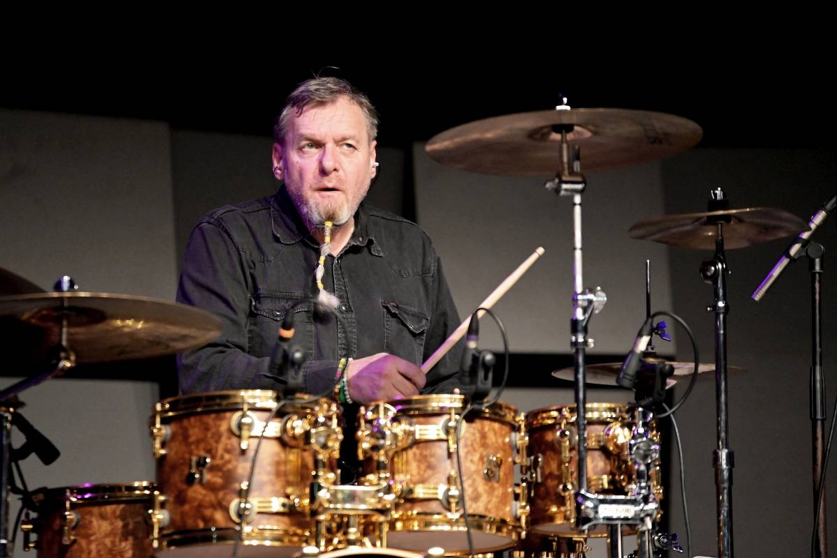 Michal Prokop zpříjemnil vyprodanému Foru Karlín svými písněmi předvánoční čas