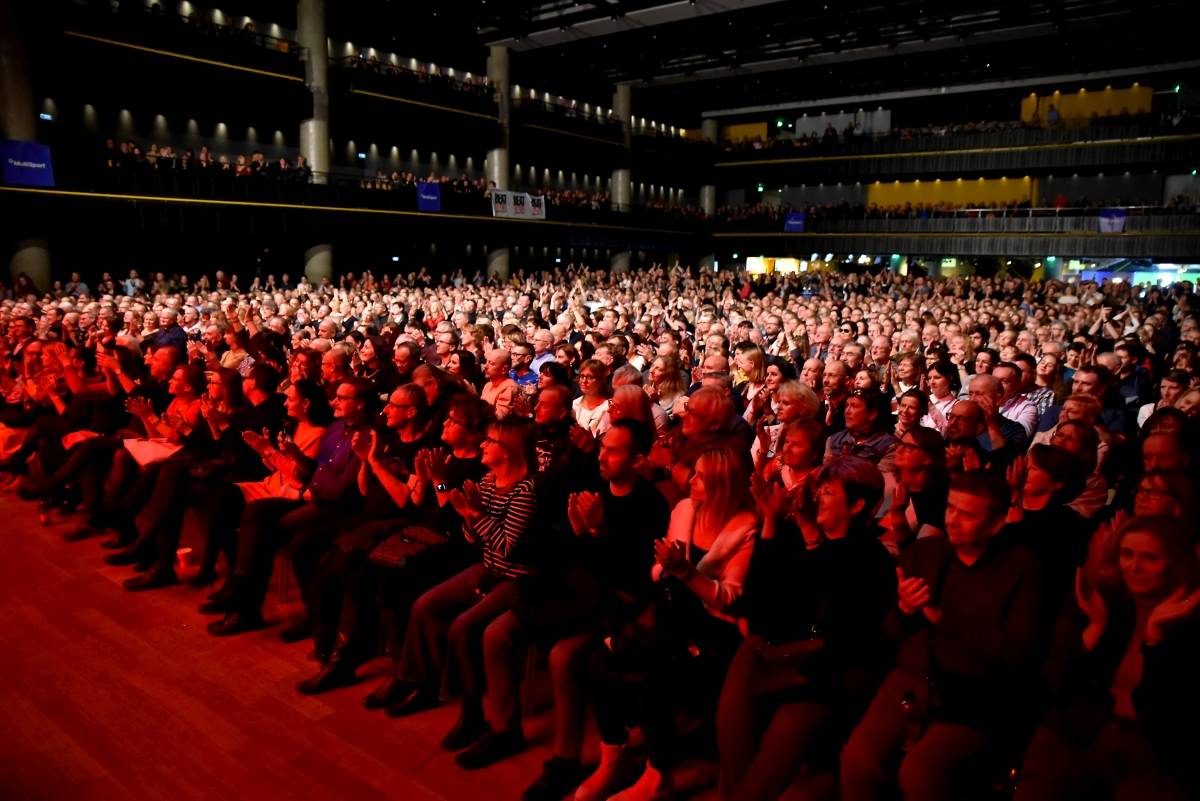 Michal Prokop zpříjemnil vyprodanému Foru Karlín svými písněmi předvánoční čas