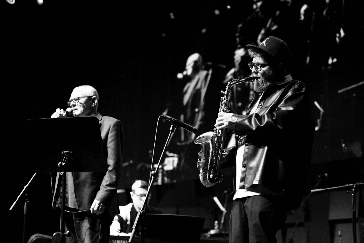 Michal Prokop zpříjemnil vyprodanému Foru Karlín svými písněmi předvánoční čas