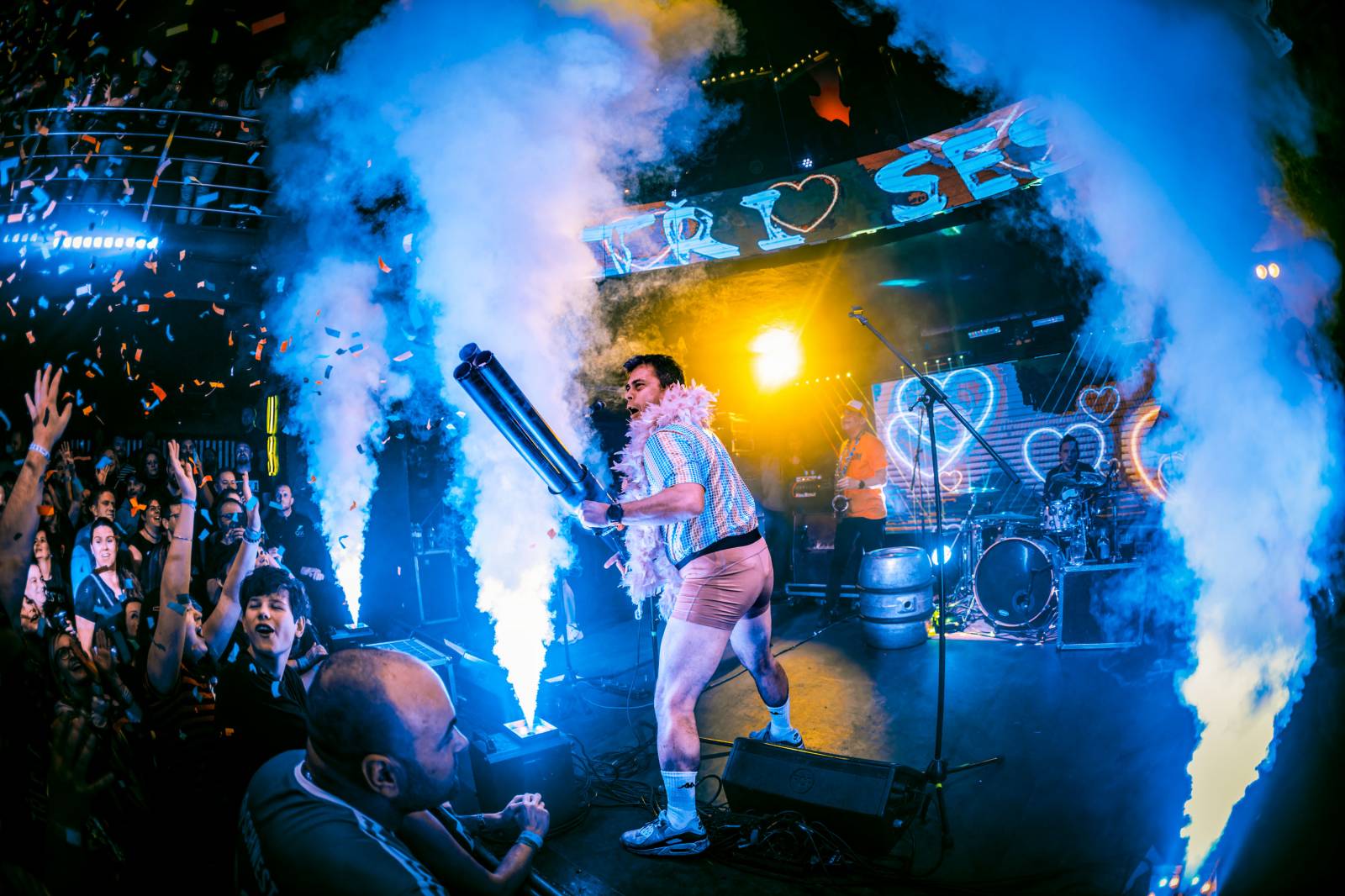 Tři sestry slavily Vánoce opět s Průšou, koncert v OX Clubu byl plný hitů, humoru a pozitivní energie