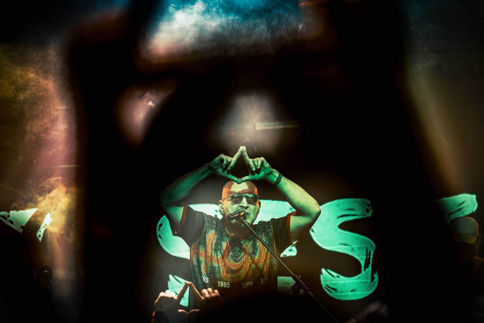 Tři sestry slavily Vánoce opět s Průšou, koncert v OX Clubu byl plný hitů, humoru a pozitivní energie