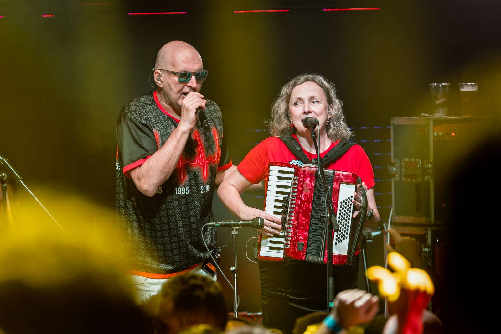 Tři sestry slavily Vánoce opět s Průšou, koncert v OX Clubu byl plný hitů, humoru a pozitivní energie