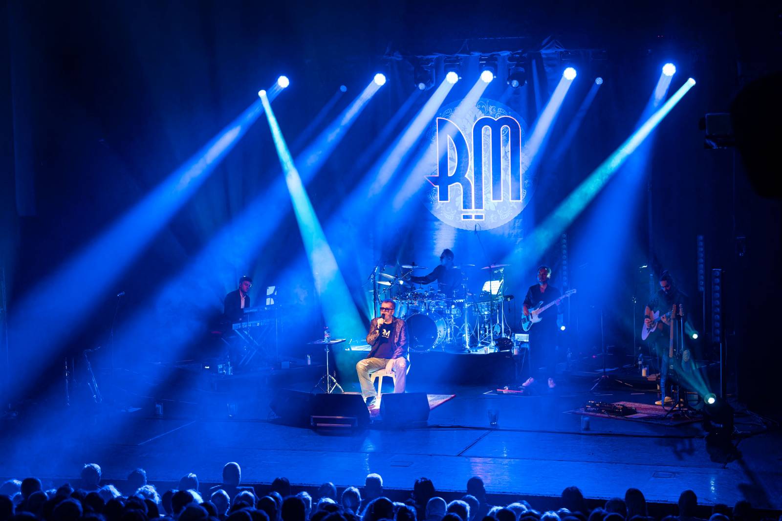 Richard Müller vyprodal pražskou Hybernii, koncert odehrál vsedě