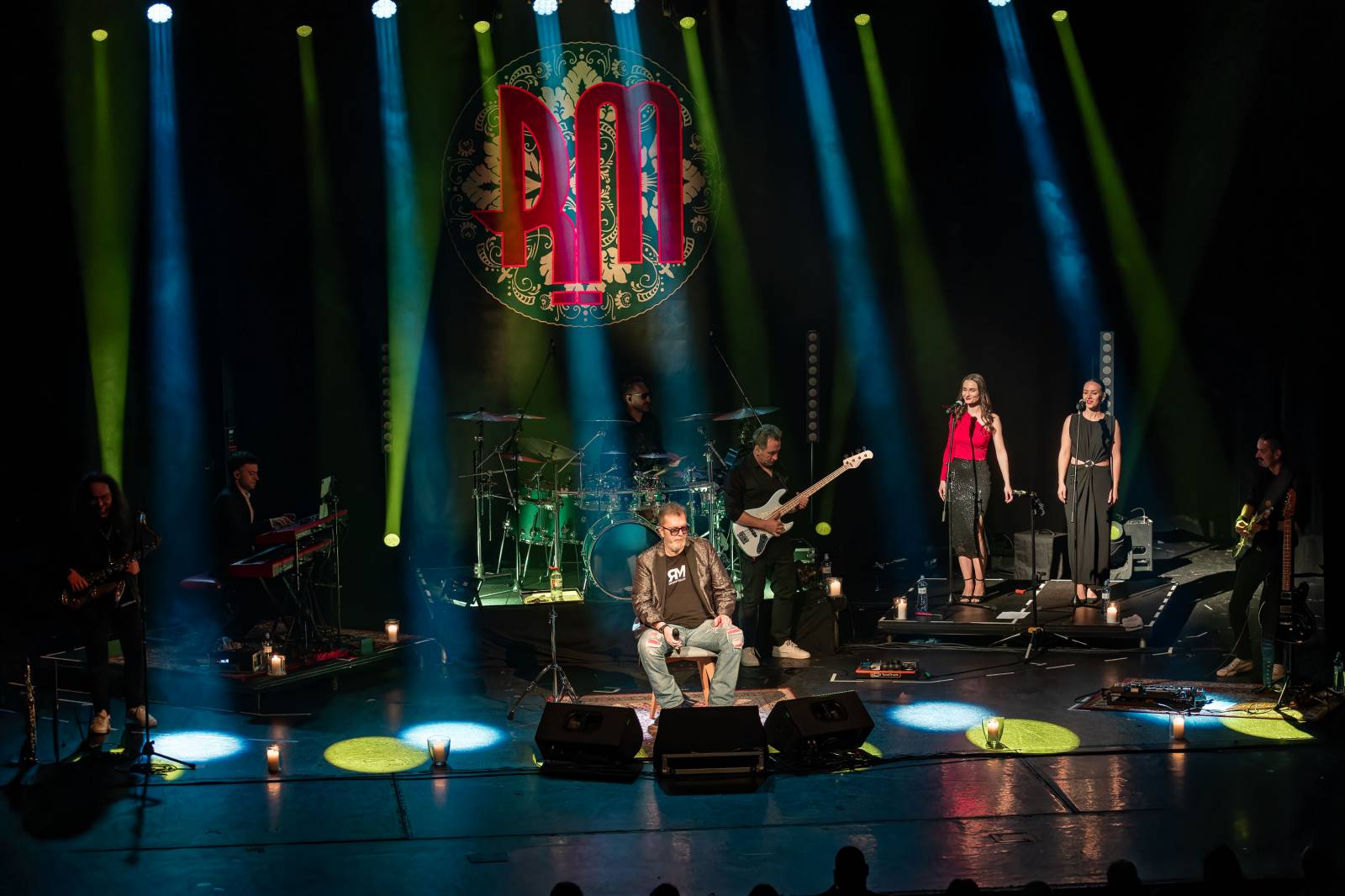 Richard Müller vyprodal pražskou Hybernii, koncert odehrál vsedě