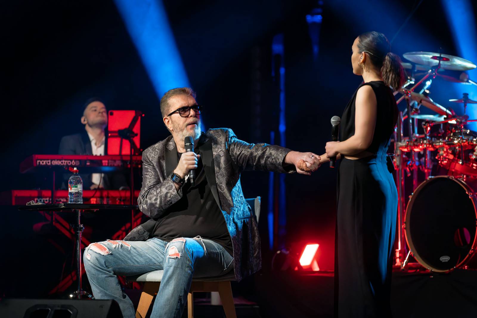 Richard Müller vyprodal pražskou Hybernii, koncert odehrál vsedě