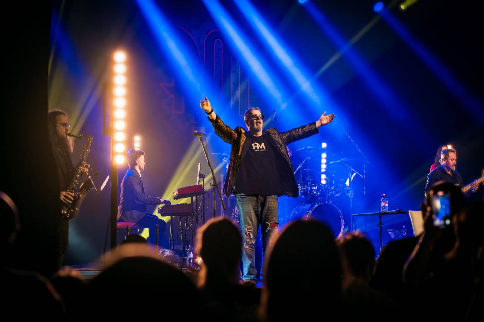 Richard Müller vyprodal pražskou Hybernii, koncert odehrál vsedě