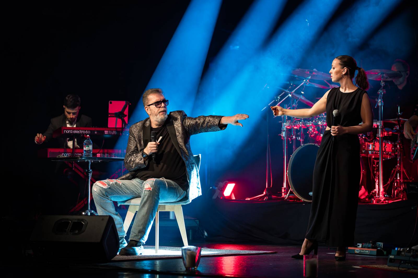 Richard Müller vyprodal pražskou Hybernii, koncert odehrál vsedě