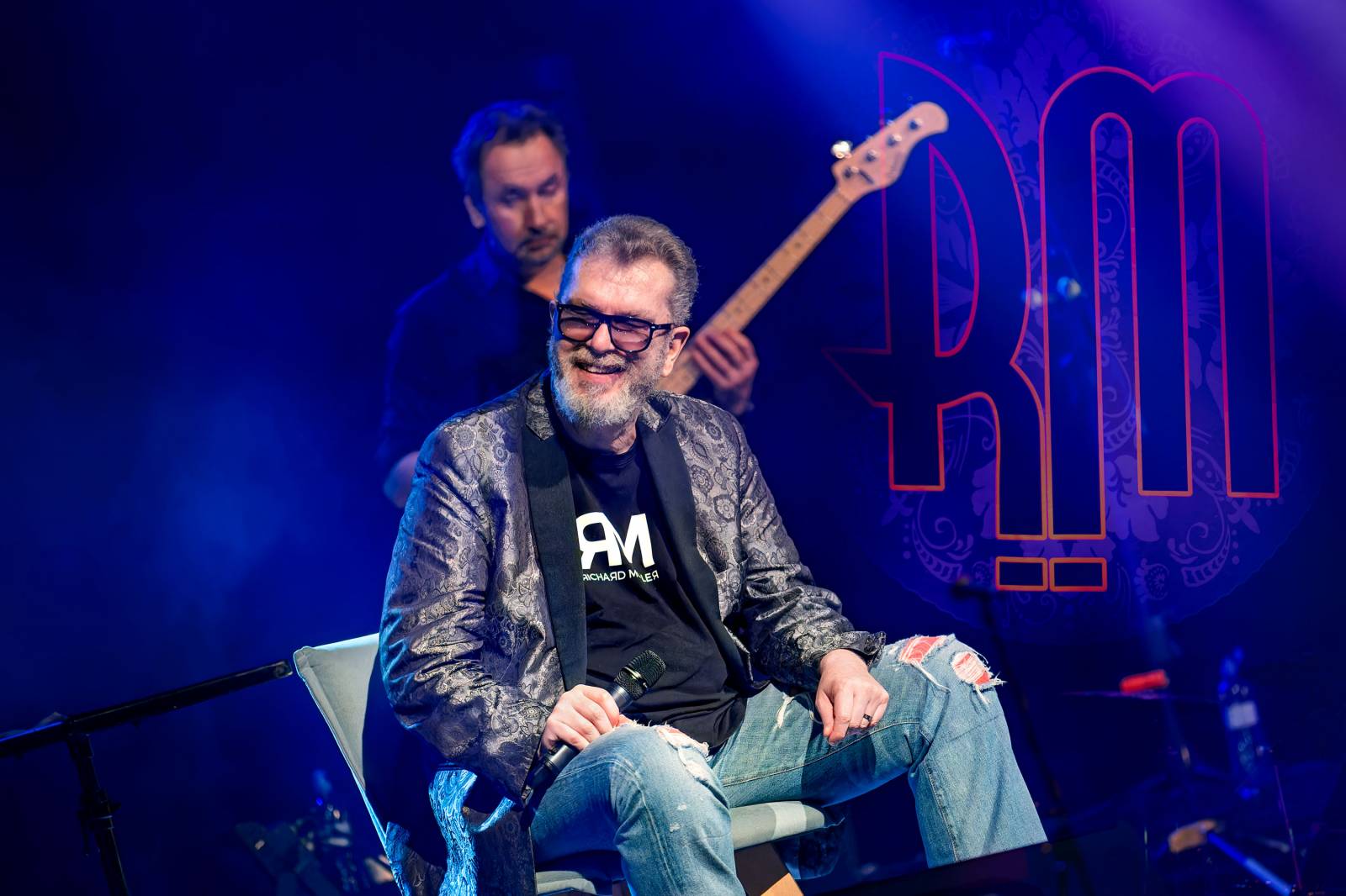 Richard Müller vyprodal pražskou Hybernii, koncert odehrál vsedě