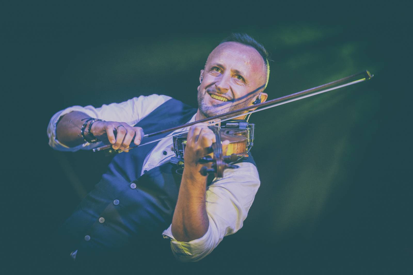 Rok 2024 objektivem fotografů | Hektická sezóna Jana Urbánka. Fotil Apocalypticu, The Black Eyed Peas i Depeche Mode