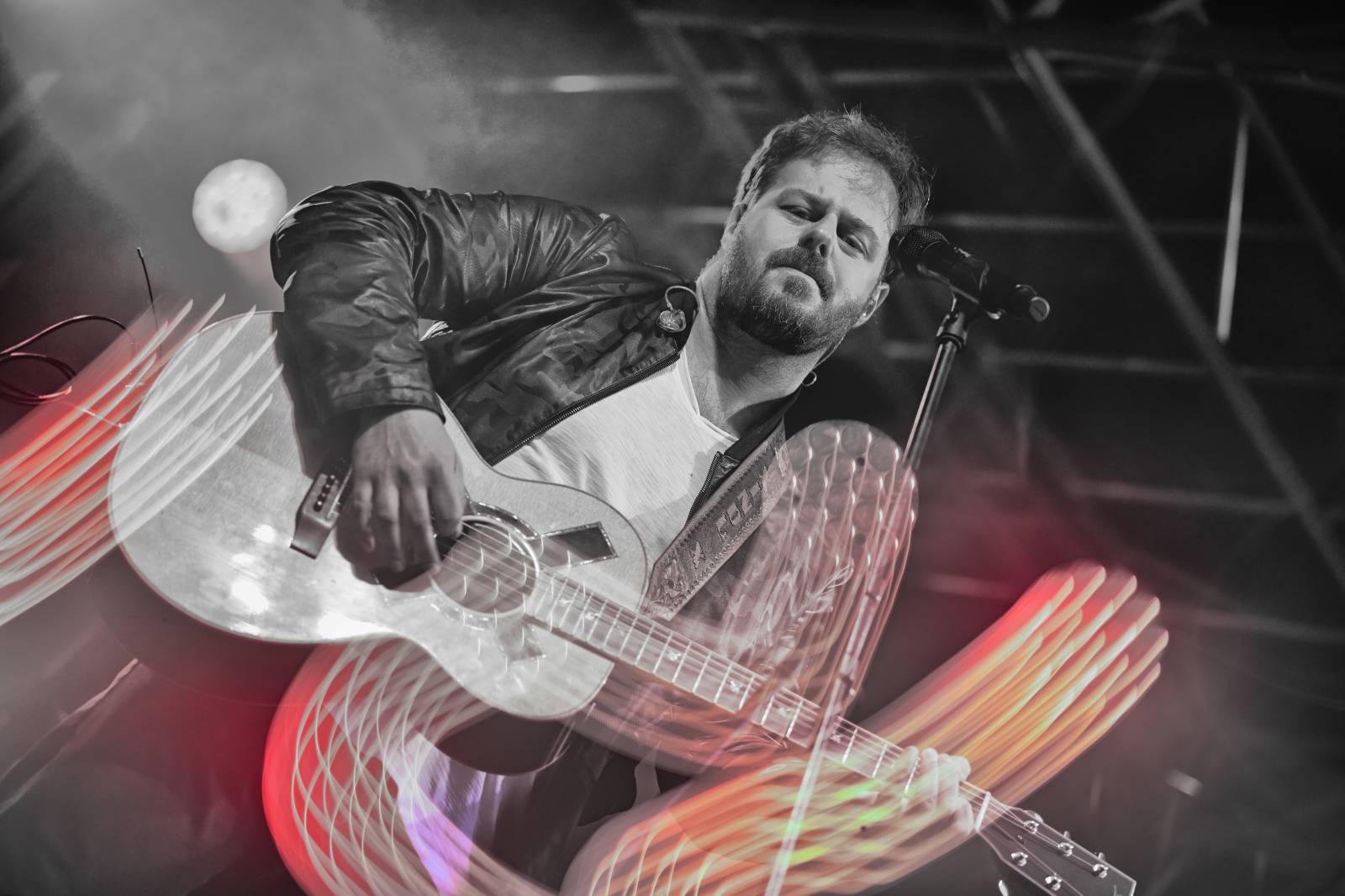 Rok 2024 objektivem fotografů | Hektická sezóna Jana Urbánka. Fotil Apocalypticu, The Black Eyed Peas i Depeche Mode