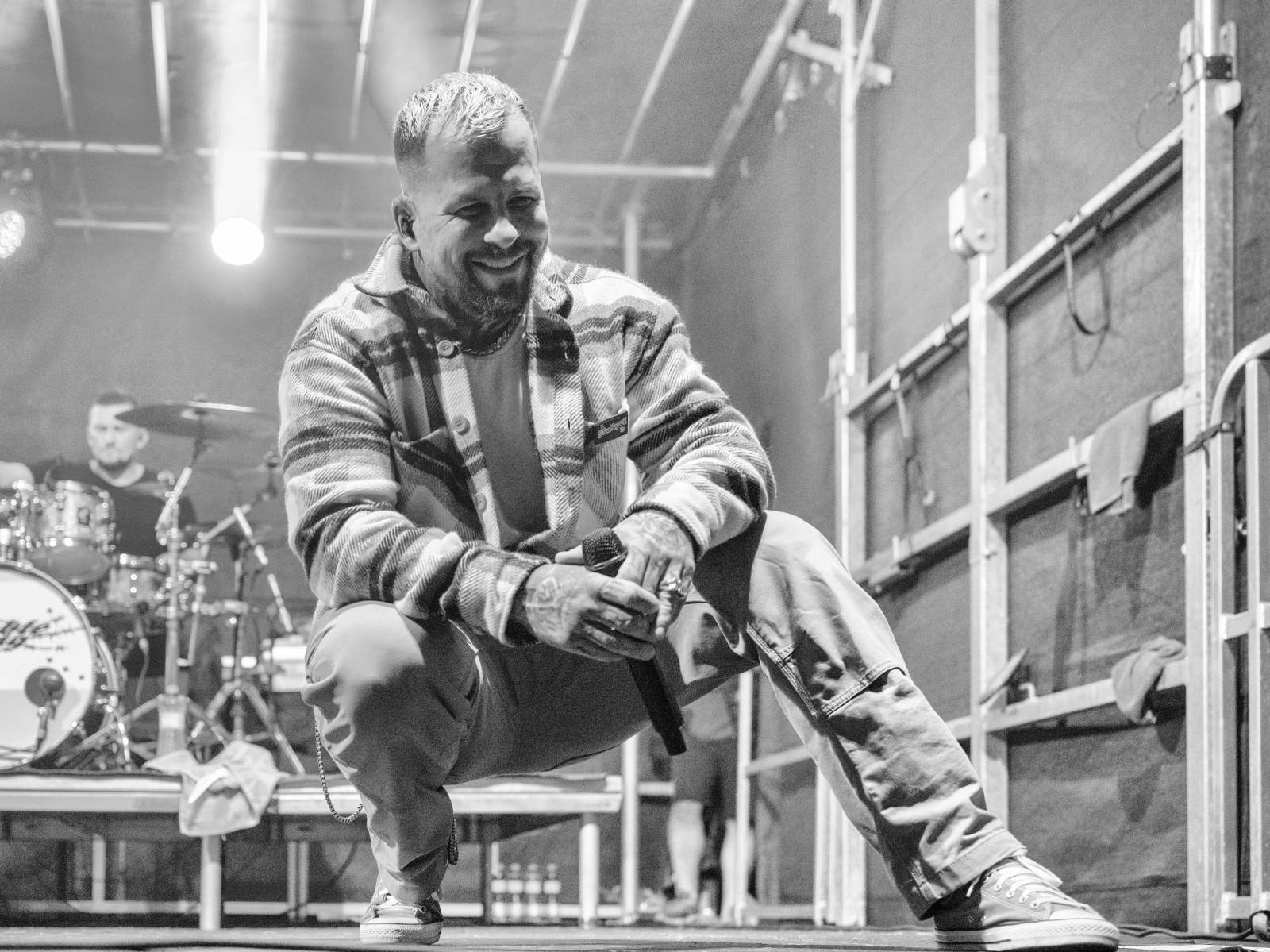 Rok 2024 objektivem fotografů | Hektická sezóna Jana Urbánka. Fotil Apocalypticu, The Black Eyed Peas i Depeche Mode