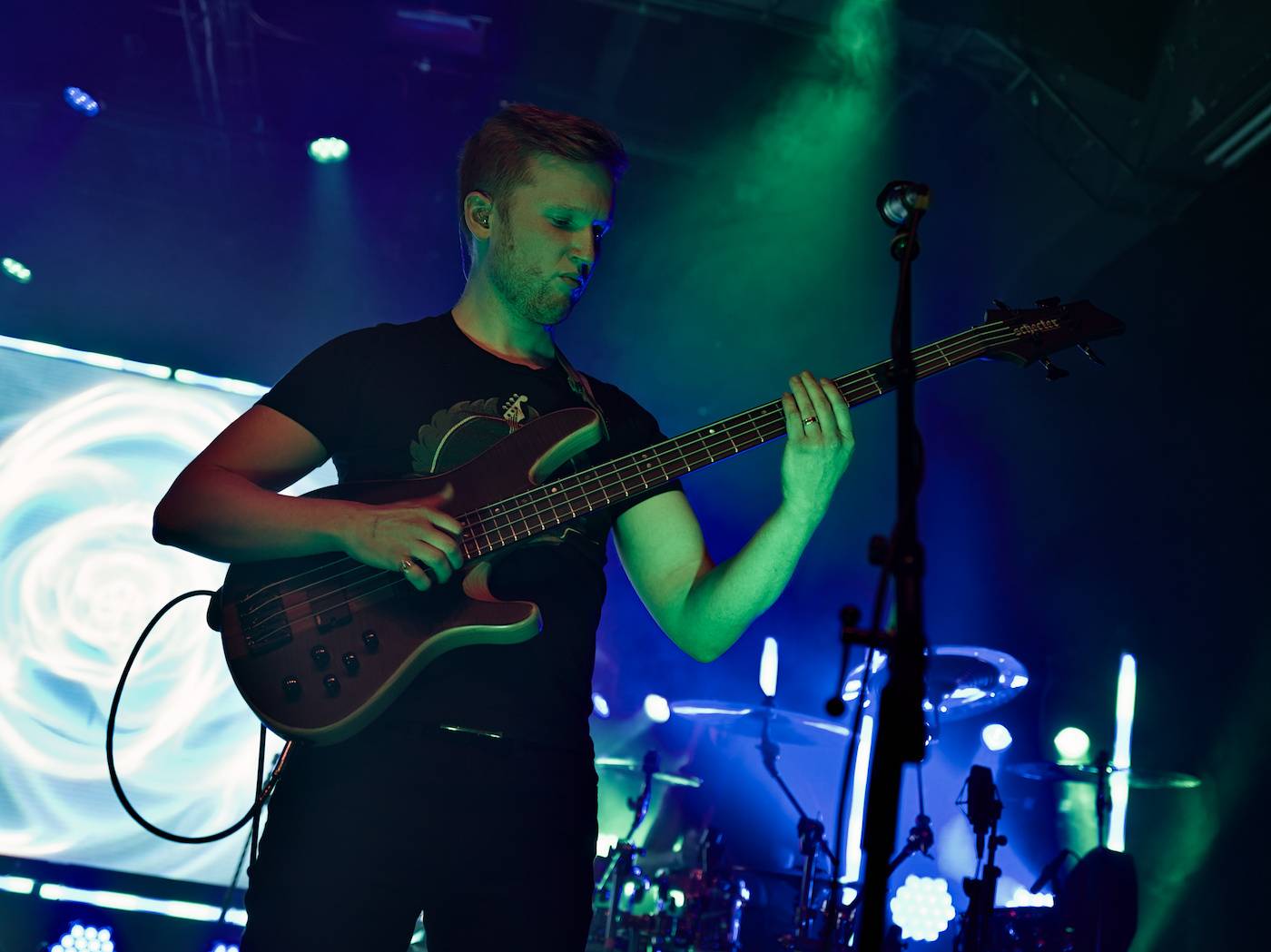 Bernth a Charles Berthoud zahájili v MeetFactory své Escape the Internet tour, hostoval jim Ola Englund