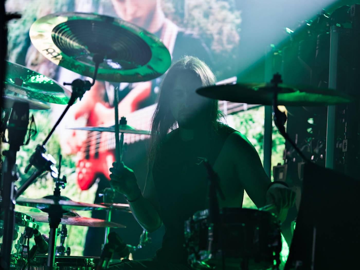 Bernth a Charles Berthoud zahájili v MeetFactory své Escape the Internet tour, hostoval jim Ola Englund