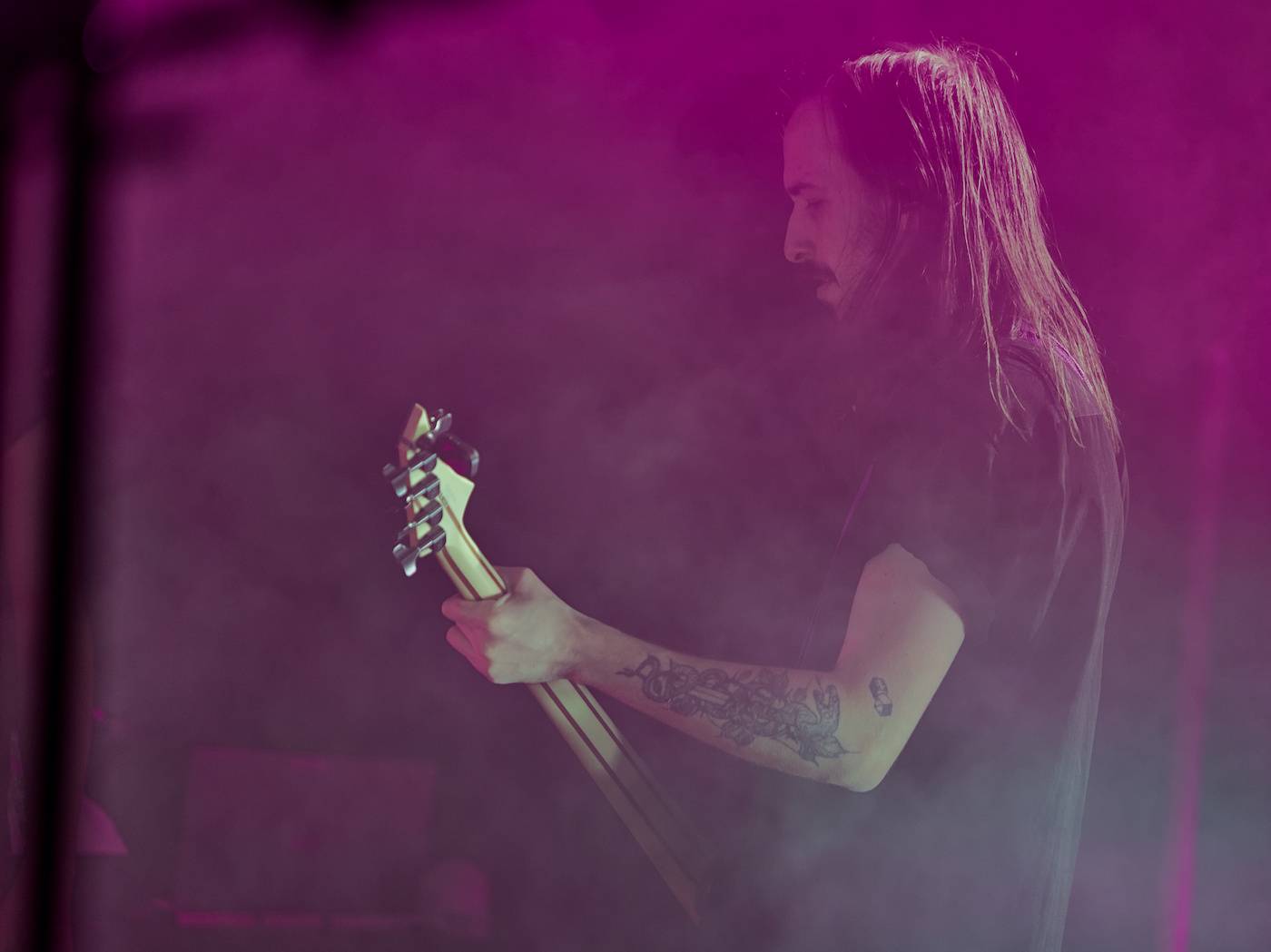 Bernth a Charles Berthoud zahájili v MeetFactory své Escape the Internet tour, hostoval jim Ola Englund