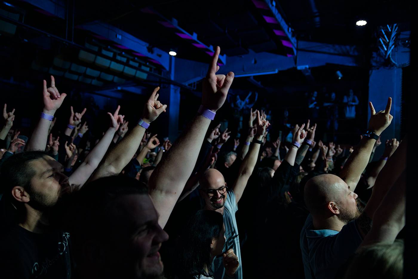 Bernth a Charles Berthoud zahájili v MeetFactory své Escape the Internet tour, hostoval jim Ola Englund