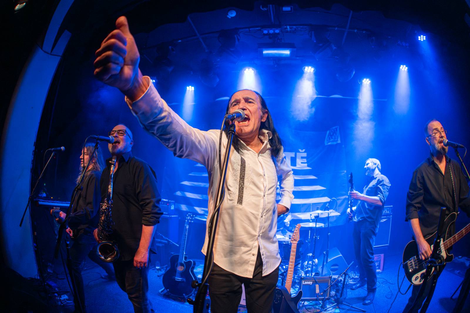 Schodiště slavilo čtyřicítku, v Malostranské besedě pokřtilo druhou polovinu výročního alba