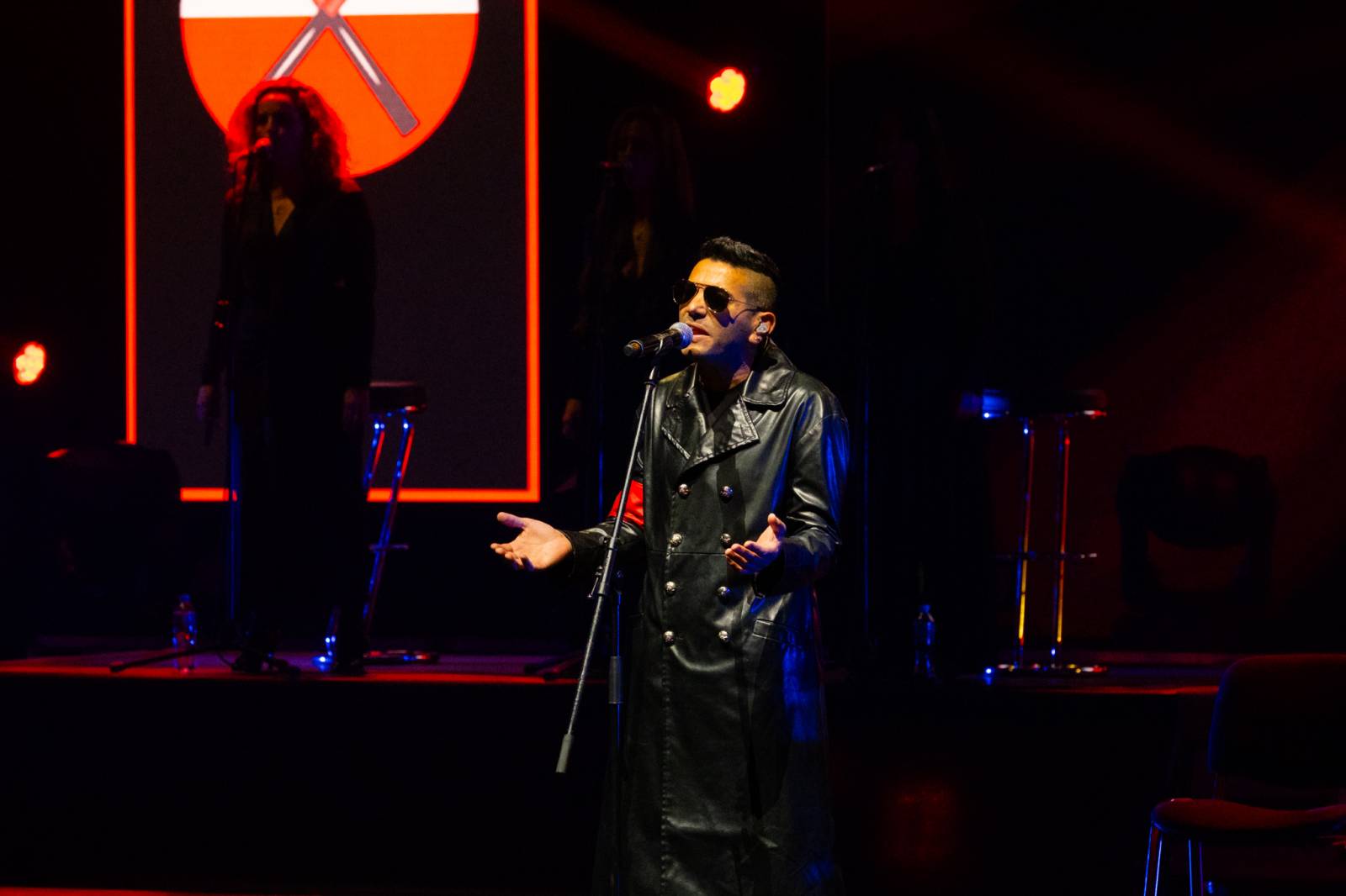 Kongresovým centrem zněly ikonické skladby Pink Floyd. Výpravná show nadchla publikum