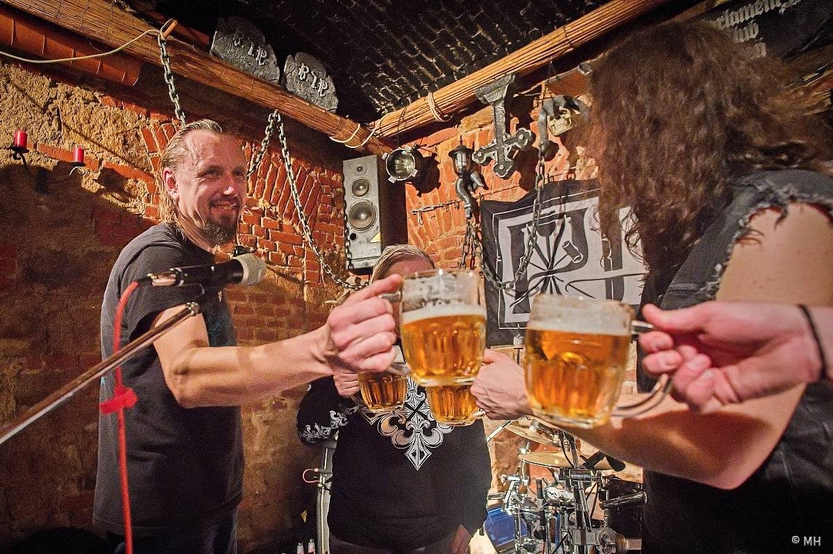 Pačess a Bára Basiková představili v Plzni společnou desku Katechismus 